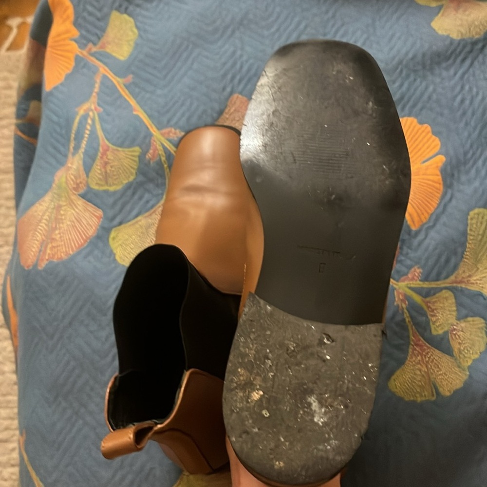 Everlane Chelsea boots size 8 - Picture 7 of 7